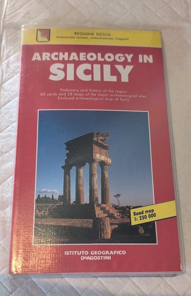 Agostini guide: Archaeology in Sicily 1995 By Massimo Caporlingua (B91)*