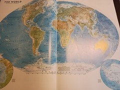 Huge National Geographic Atlas of the World, 11th Edition VERY GOOD W/ Slip Case