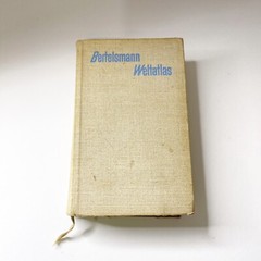 Hardcover Der Neue Grosse Bertelsmann Weltatlas Mit Illustriertem Maps & Atlas