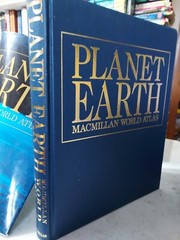 Planet Earth Macmillan World Atlas by Ltd. Staff Golson Books (1997,HCDJ) T7C