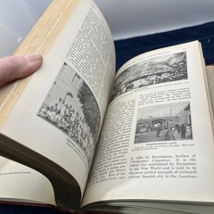 The New Human Interest Library Volume V Atlas School Guide 1952 Decor Book