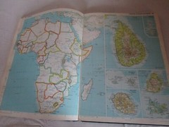 The New York Times Atlas of the World 1972 Hardcover Quadrangle (Great Britain)