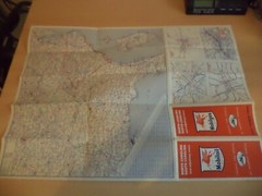 4 OLD VINTAGE AMERICAN CANADIAN FOLDING PAPER ROAD MAPS MOBILOIL GULF SHELL