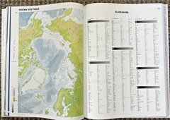 Encyclopaedia Universalis: Grand Atlas & Chiffres du Monde, 2vol. HC in Slipcase