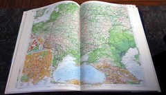 The Times “Atlas of the World” hardcover with dustjacket, 7th Comprehensive Ed.