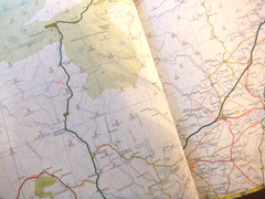 AA 20th EDITION AUG 1997 MOTORIST’S ATLAS OF BRITAIN MAPS ROUTES MILEAGE TOWNS.