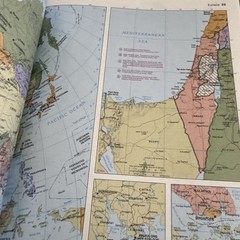 Atlas Quick Reference World Atlas by Reference Atlas Staff (2004, Paperback)