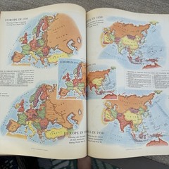 Encyclopaedia Britannica World Atlas Vintage 1957 Hardcover Reference Map Book