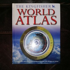 The Kingfisher World Atlas + Easy to Use CD-Rom for Project Work/Home/School- R2