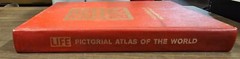VTG 1961 Life Pictorial Hardcover Atlas of the World w/Sleeve 600 Pages Book