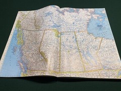 National Geographic ATLAS OF THE WORLD 6th Edition Blue Color Approx 19” X 12”