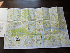Vintage 1960s Visitors’ London Map Geographers English French and German