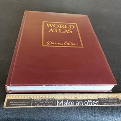 Vintage 1977 World Atlas Hammond Leather Bound Classics Edition Book Reference