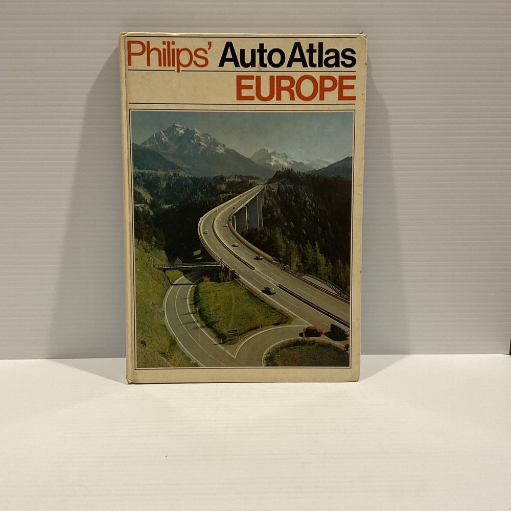 Philip’s Auto Atlas Europe Hardback George Philip & Son 1974 1st Edition 98 Page