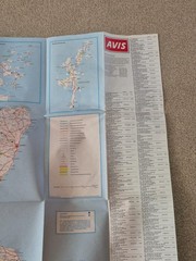 Avis Touring Guide To British Hotels, Guest Houses, Restaurants Etc. 1983