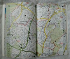 Collins Glasgow Streetfinder Colour Atlas, Map and Index. Paperback 2000