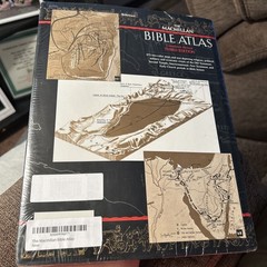THE MACMILLAN BIBLE ATLAS By Yohanan Aharoni & Michael Avi-yonah – Hardcover