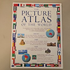 Discovery Toys Illustrated Atlas by Brian Delf – Picture Atlas of the World Book