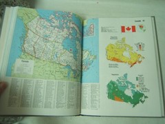 Funk & Wagnalls Hammond World Atlas 1988 in Color Clean copy