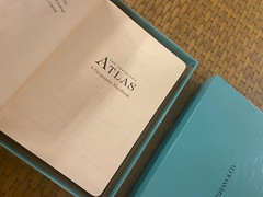 HIGHLY COLLECTIBLE VINTAGE TIFFANY & Co TRAVELLERS WORLD ATLAS WITH ORIGINAL BOX