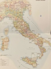 DK Eyewitness Back Roads Italy Travel Guide 25 Scenic Drives & Pull Out Map