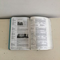 Cellnet Guide to Hotels Restaurants and Inns 1986 by Egon Ronay Paperback Book