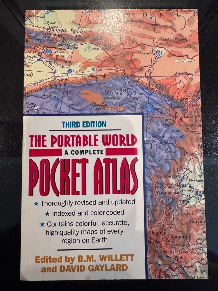 The Portable World: A Complete Pocket Atlas – Willett & Galyard (Paperback)