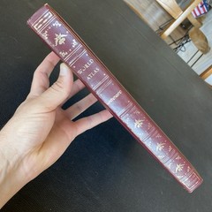 Vintage 1977 World Atlas Hammond Leather Bound Classics Edition Book Reference