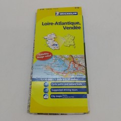 Bundle X 14 Road Maps and Tourist Guides France – mostly Michelin Yellow Series