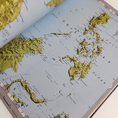 Compact Peters Atlas of the World Longman 1991 Hardback Book