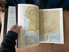The Times Concise Atlas Of The World Eighth Edition,2000 Hardcover & Slipcase