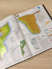 The 21st Century World Atlas (1998, Hardcover, Deluxe)