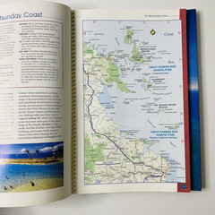 Australia’s Top Tourist Destinations by Margaret McPhee Gregory’s – Paperback