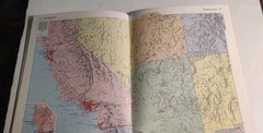 Quick Reference World Atlas trade paperback 1982 Rand McNally illustrated.