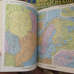 THE NEW RAND MCNALLY COLLEGE WORLD ATLAS By Rand Mcnally Hardcover 1985 Maps
