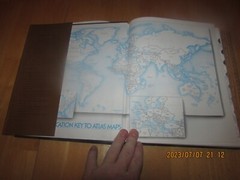 World Atlas 1999 by Hammond and AAA Staff (1998, Hardcover)