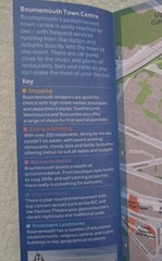 Bournemouth Street Map & Guide. Pocket-sized. Fold-out 60x42cm. 2018.Attractions