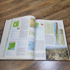 Vintage 1988 Rand McNally World Atlas Of Nations Large Burgundy Hardcover Book