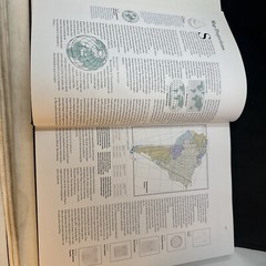 Vintage Concise Atlas of the World Hammond Leather Bound Classics Edition
