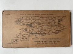 Ordnance Survey Contoured Road Map of Chichester and Worthing. Popular Edition.