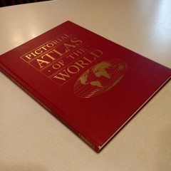 Pictorial Atlas of the World-Ottenheimer Publishers 1993 Hardcover-0824117069