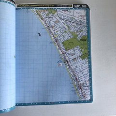 UBD Street Directory Melbourne And Surrounds 2011 45th Edition – Road Trip Map