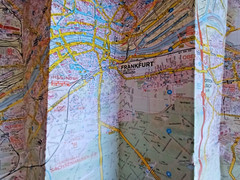 Frankfurt by GeoCenter – Folded Sheet Map – New/Old Stock – Never used
