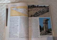Agostini guide: Archaeology in Sicily 1995 By Massimo Caporlingua (B91)*