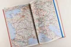 Atlas Of Europe Written In German 1981/1982 Very Good Condition Vintage