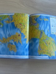 Essential Atlas of the World by Stephanie Turnbull (2010, Trade Paperback)