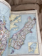 The Harmsworth Atlas & Gazetteer. C.1908 – 500 Maps, Diagrams, Name Gazette.