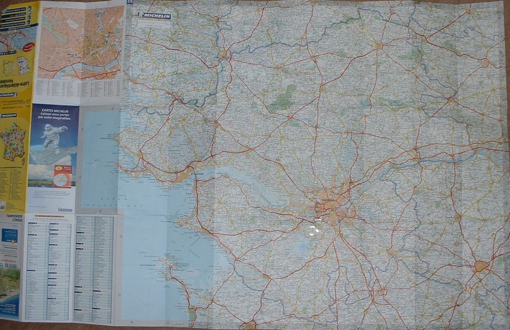 Michelin Map-Loire Atlantique,Vendee-Scale 1cm=1.5km-both sides Nantes,Niort etc