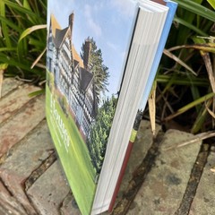 Houses of the National Trust: New Edition by Greeves, Lydia Book Simon Jenkins