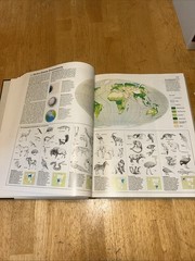 Vintage The World Book Atlas 1979 Hardcover- Rand McNally & Co. Great Condition